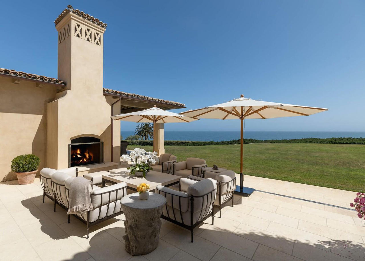 Bên trong ngôi nhà đắt đỏ nhất ở bang California, Mỹ