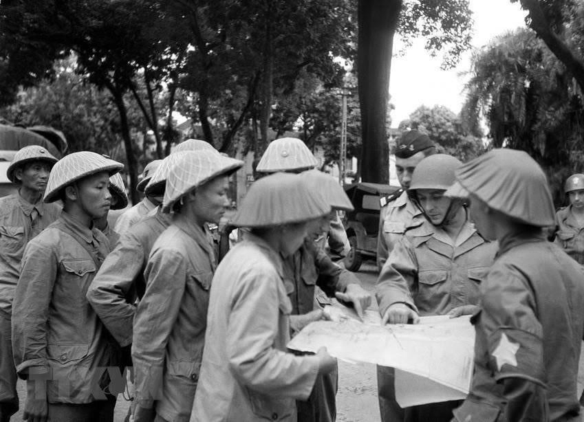 70 năm Thủ đô vang mãi khúc khải hoàn