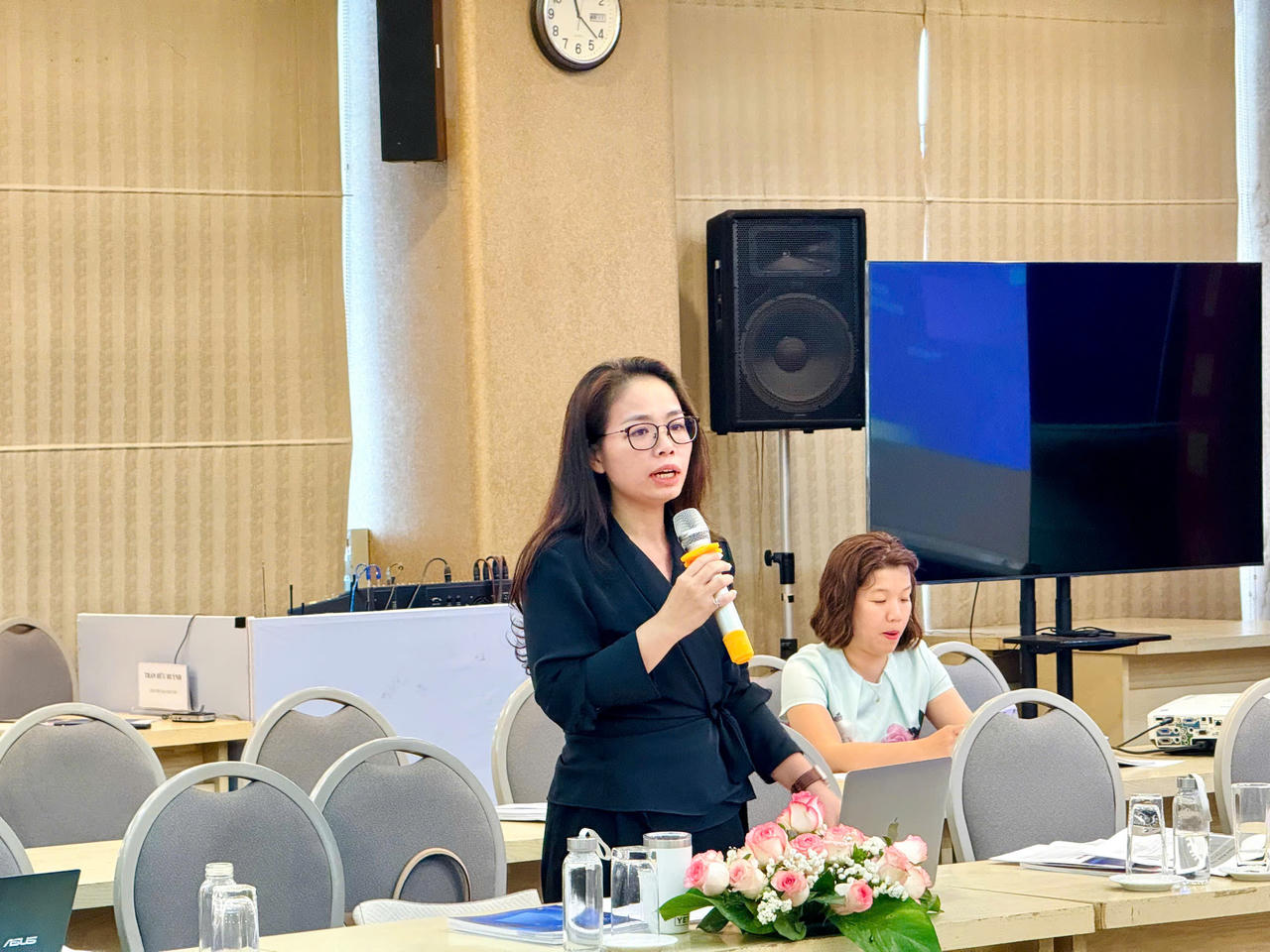 Góc nhìn từ báo cáo mới của VCCI: Gỡ vướng cho doanh nghiệp và kỳ vọng đột phá chính sách 