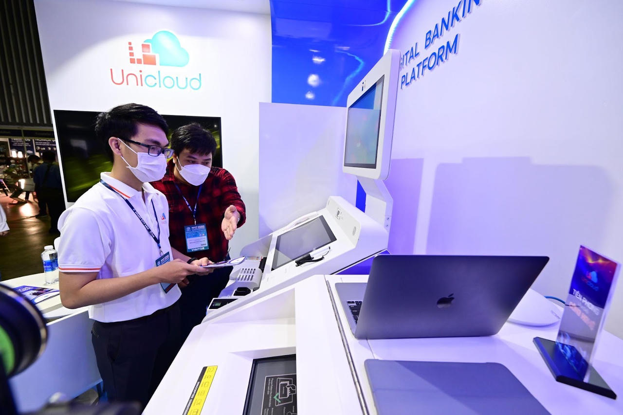 Hệ sinh thái dịch vụ Unicloud gây ấn tượng trong ngày đầu triển lãm Smart City Asia 2022