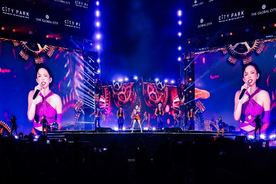 Hàng nghìn người dân đổ về The Global City, tâm điểm vui chơi, giải trí mới của TP HCM