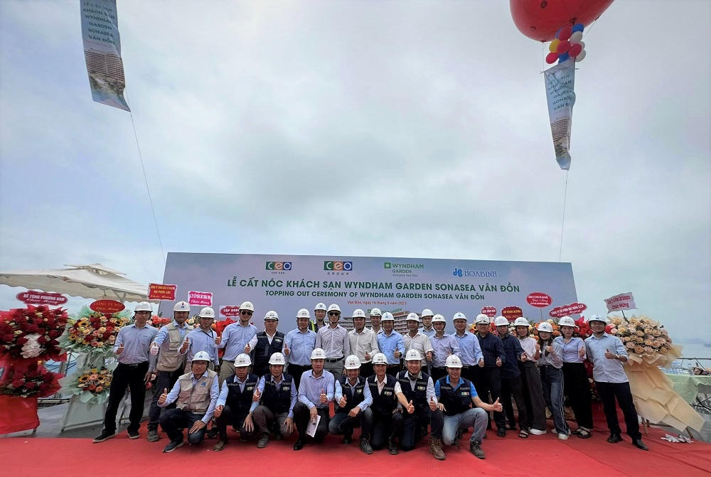 Tập đoàn CEO cất nóc dự án khách sạn Wyndham Garden Sonasea Vân Đồn
