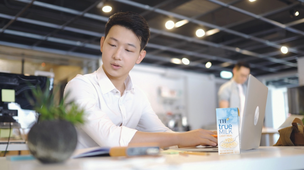 Sữa tươi bổ sung ngũ cốc TH true MILK LIGHT MEAL - bữa ăn nhẹ lý tưởng cho các ‘tín đồ’ healthy