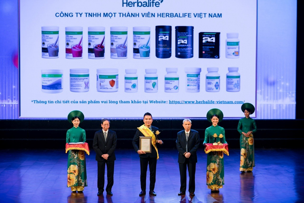 Herbalife Việt Nam đạt giải thưởng 'Sản Phẩm Vàng Vì Sức Khỏe Cộng Đồng 2024'