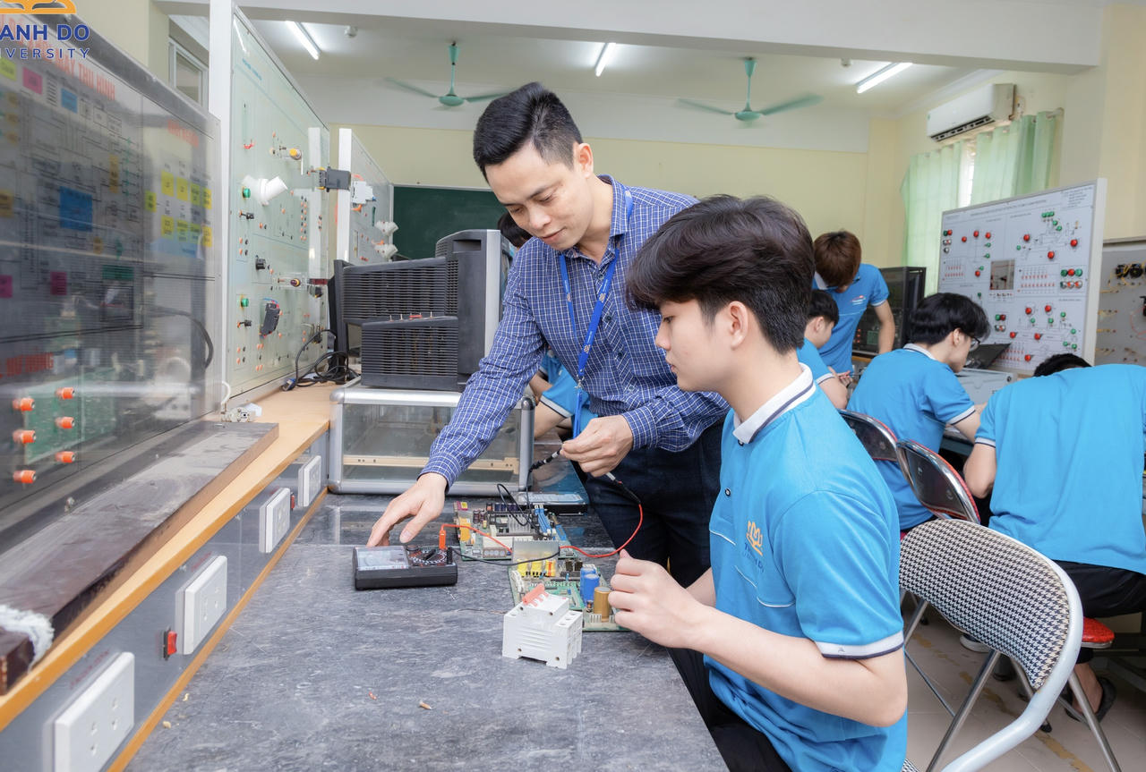 Đại học Thành Đô đón xu hướng, đào tạo định hướng công nghệ vi mạch bán dẫn