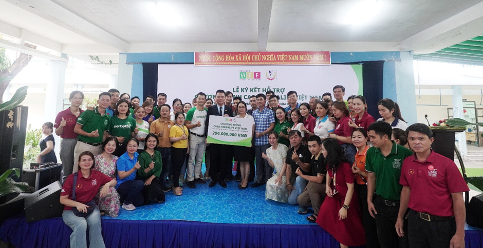 Chương trình Casa Herbalife Việt Nam mang đến bữa ăn đầy đủ dinh dưỡng cho hàng ngàn trẻ em có hoàn cảnh khó khăn trên cả nước