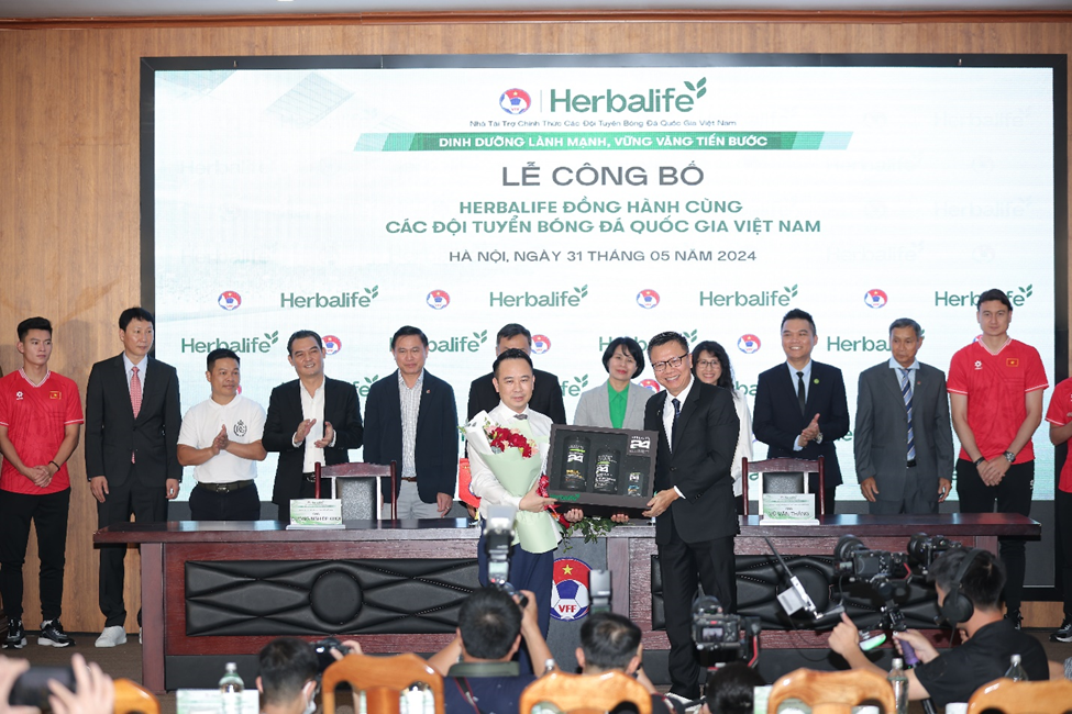 VnExpress Marathon Quy Nhơn 2024 - Herbalife người bạn đồng hành thủy chung vì sức khỏe cộng đồng