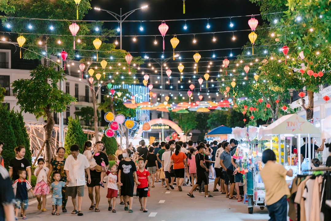 Khai trương phố đi bộ và chợ đêm tại KĐT TNR Stars Diễn Châu