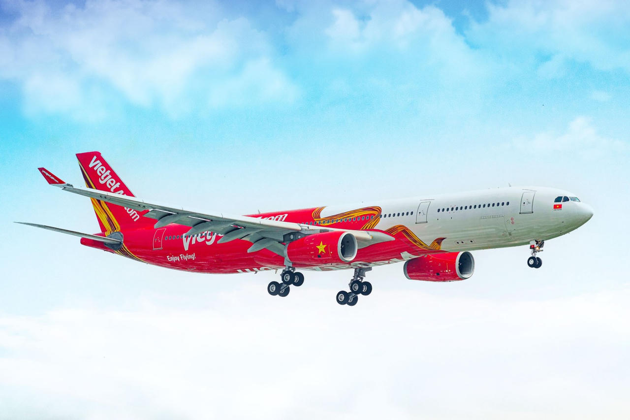 Vietjet ủng hộ đồng bào tại các vùng bị thiệt hại do bão lũ