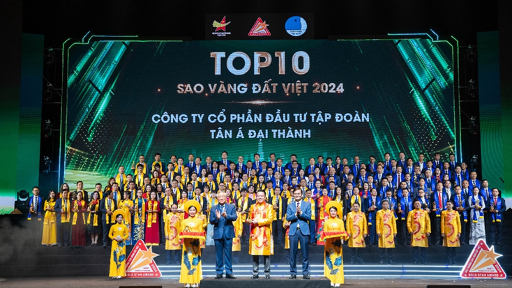 Tập đoàn Tân Á Đại Thành được vinh danh TOP 10 Sao Vàng Đất Việt 2024