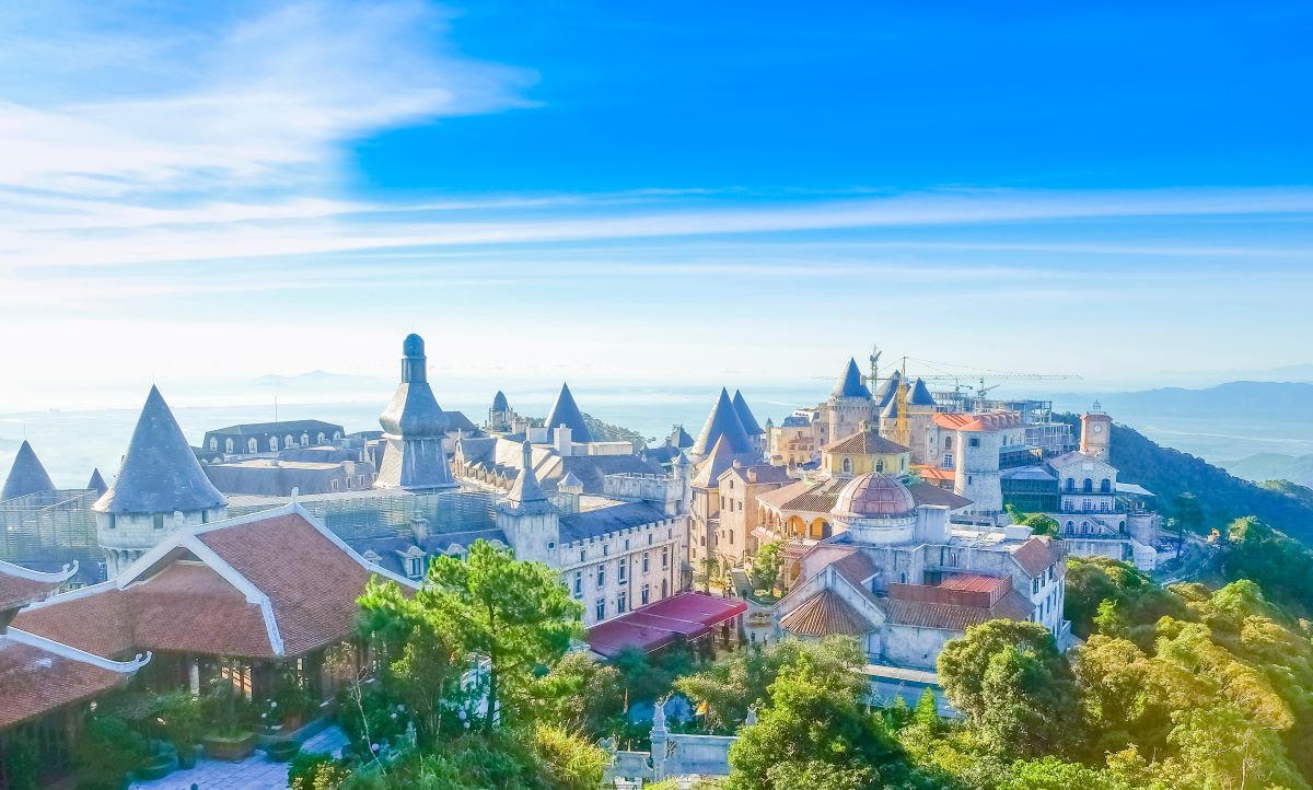 Chào năm mới 2025, du xuân may mắn cùng Vietjet với vé bay giảm 100%