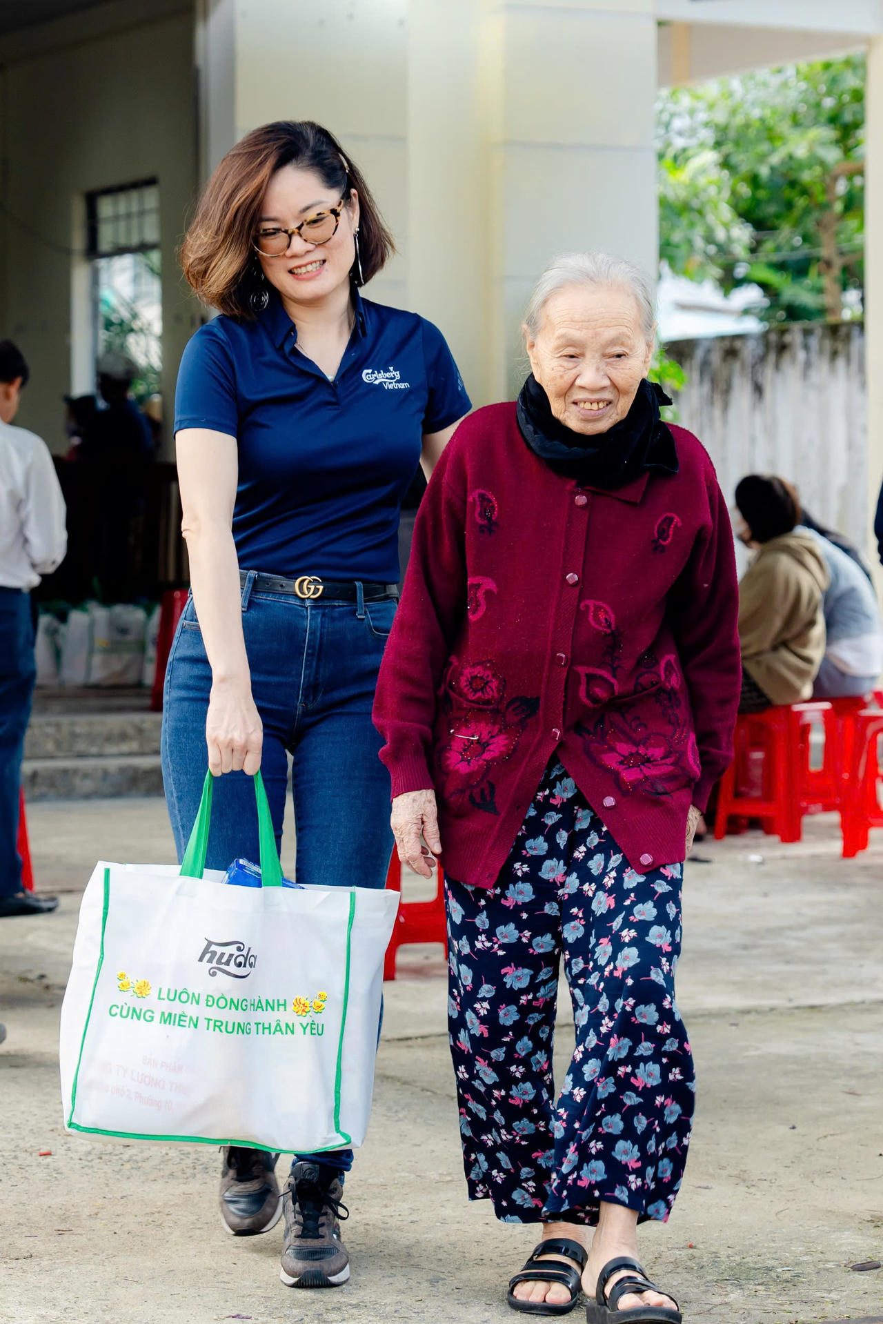 Carlsberg Việt Nam mang “Tết đủ đầy, Tết yêu thương” đến 7.500 hộ gia đình Miền Trung