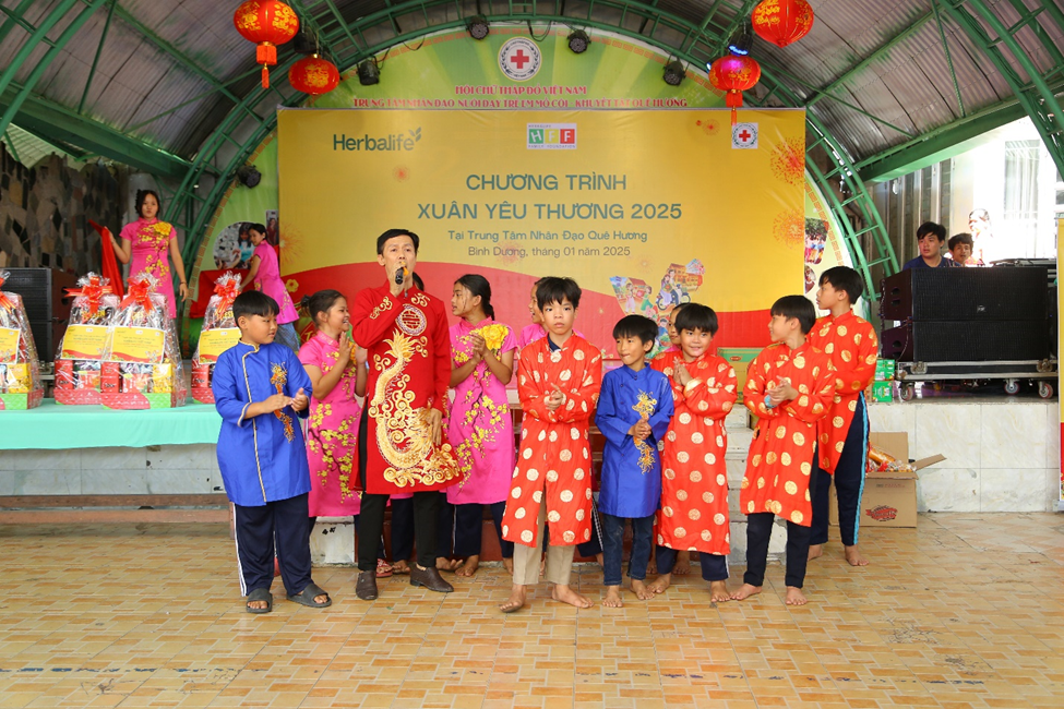 Herbalife Việt Nam tổ chức chương trình thường niên 'Xuân Yêu Thương'