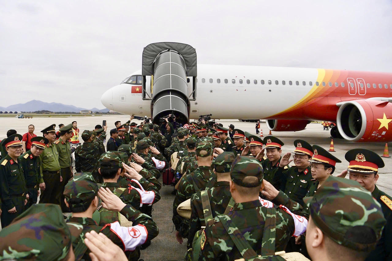 Công an, Quân đội Việt Nam cử lực lượng cứu trợ động đất tại Myanmar