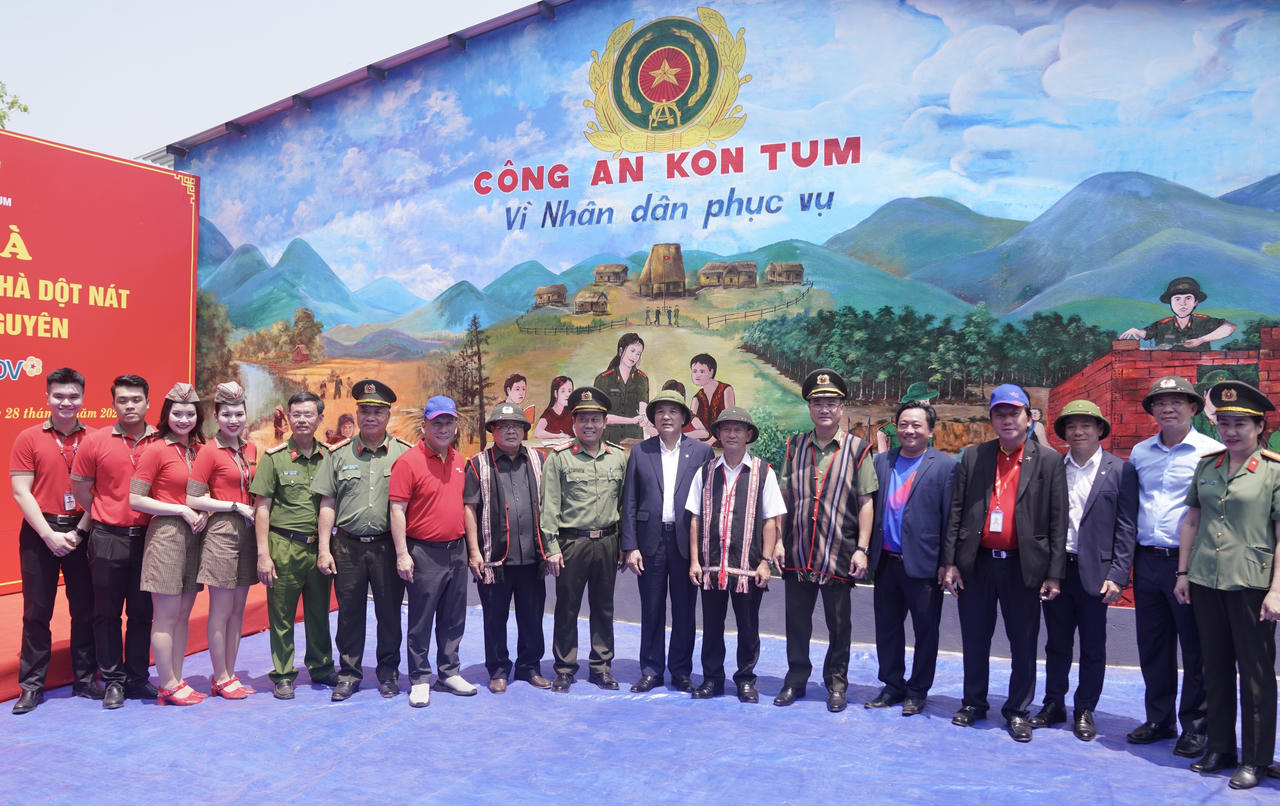 Vietjet và ngân hàng số Vikki hỗ trợ 500 căn nhà cho các hộ nghèo, hộ cận nghèo trên địa bàn Tây Nguyên