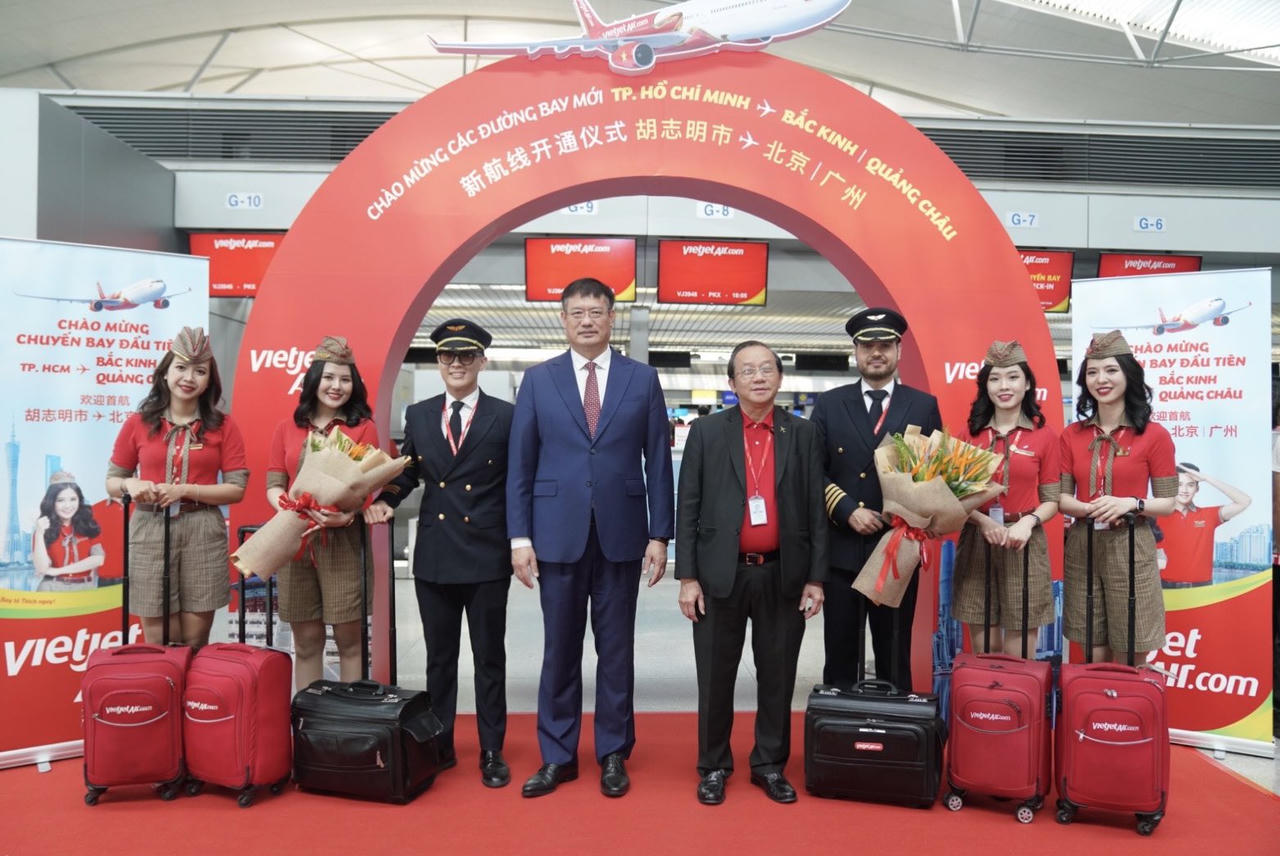 Vietjet tiếp tục kết nối Việt Nam - Trung Quốc, khai trương 4 đường bay kết Hà Nội, TP.HCM với Bắc Kinh, Quảng Châu