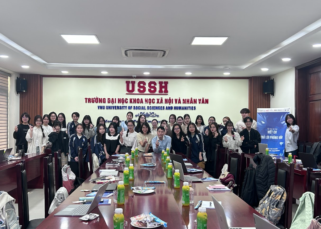 Đồng hành cùng sinh viên chinh phục nhà tuyển dụng 