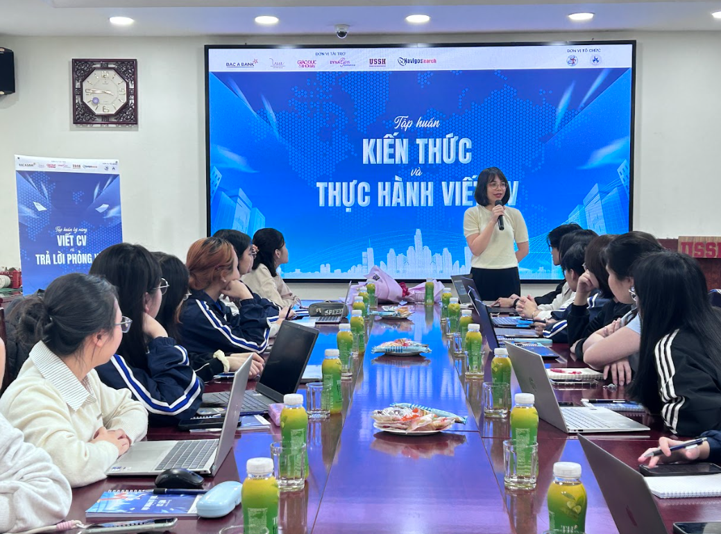 Đồng hành cùng sinh viên chinh phục nhà tuyển dụng 