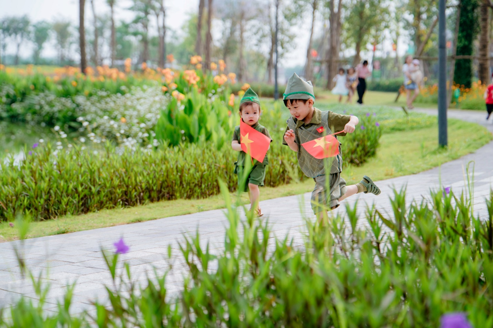 Sống lại tuổi thơ cùng “Lễ hội mùa hè Eco Central Park 2025”