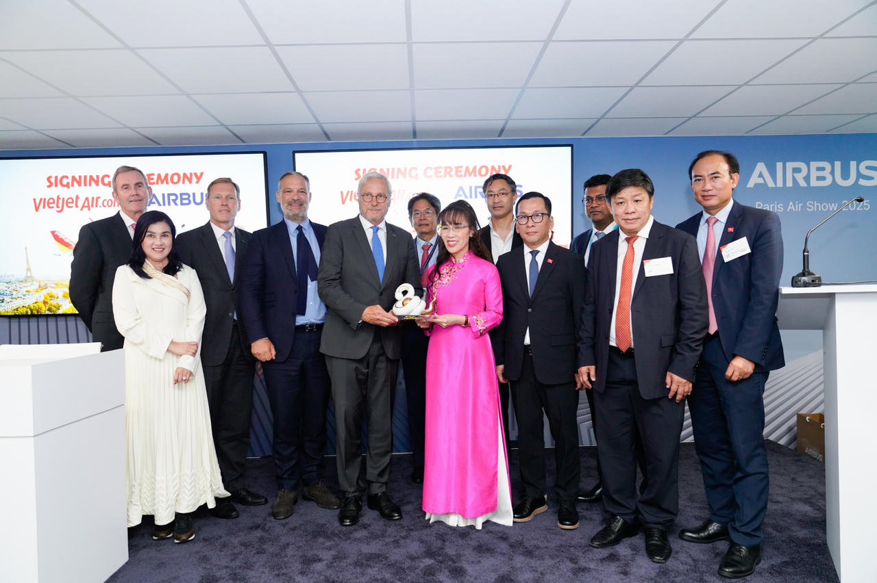 Vietjet đặt hàng mới 100 máy bay A320/ A321neo