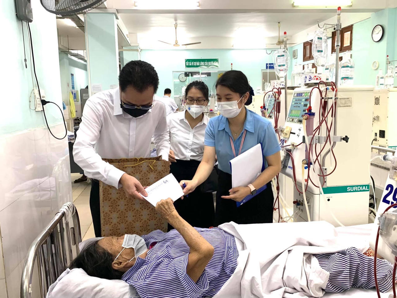 Bảo hiểm xã hội Hải Phòng đồng hành cùng tuyến đầu chống dịch