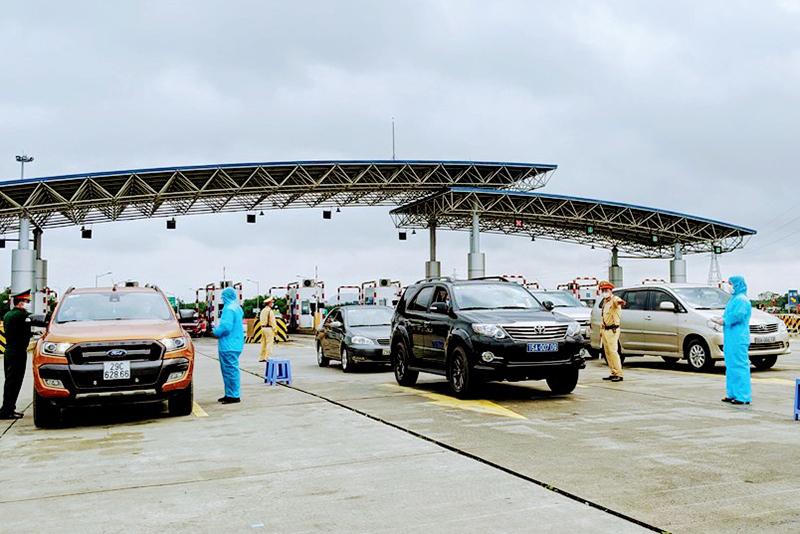 Hải Phòng duy trì hoạt động các Chốt kiểm soát ra/vào TP nhưng không kiểm tra kết quả xét nghiệm SARS-CoV-2