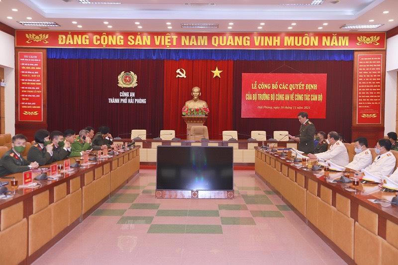 Hải Phòng công bố 17 quyết định của Bộ trưởng Bộ Công an về công tác cán bộ