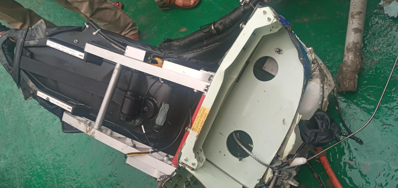 Vụ máy bay rơi trên biển: Tìm thấy thi thể nạn nhân thứ 4