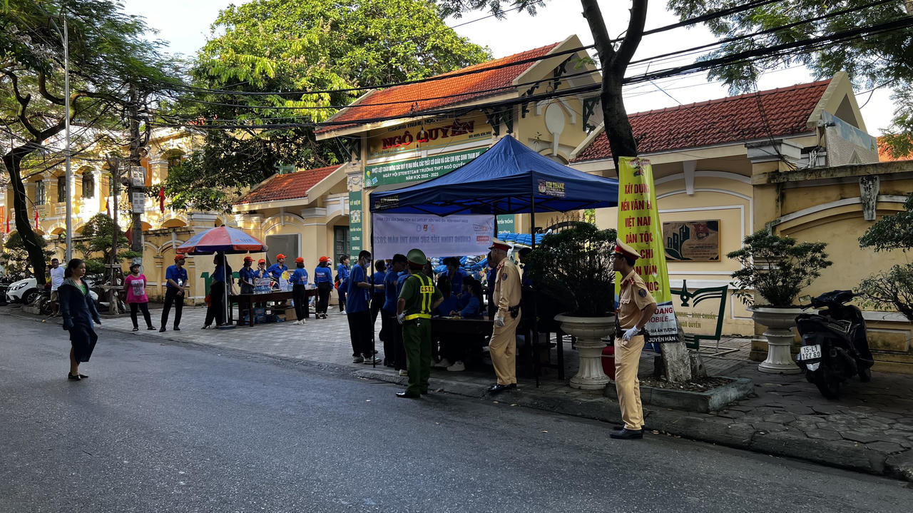 'Tiếp sức' cho thí sinh Hà Giang - Cà Mau thi tốt nghiệp THPT