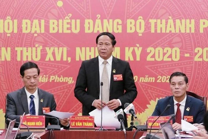 Vĩnh biệt “Trái tim màu Phượng đỏ”