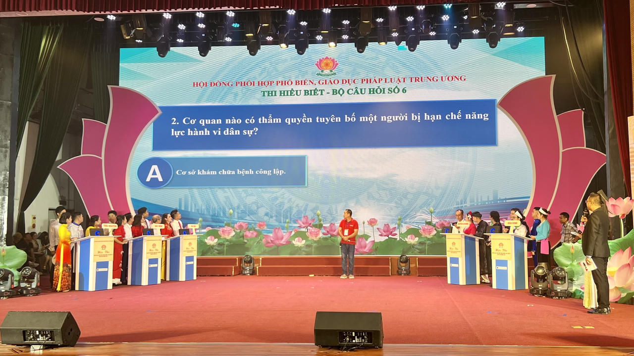 Sôi nổi các phần thi Hoà giải viên giỏi tại vòng loại miền Bắc