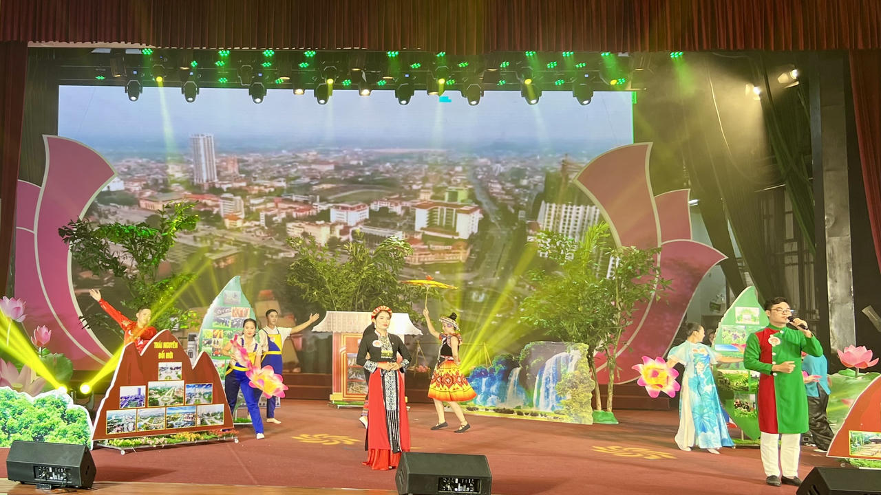 Sôi nổi các phần thi Hoà giải viên giỏi tại vòng loại miền Bắc