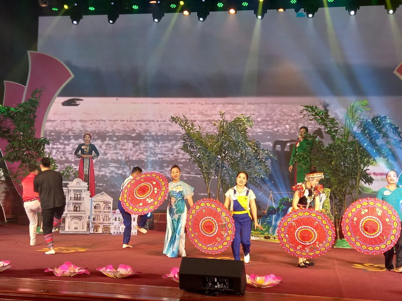 Sôi nổi các phần thi Hoà giải viên giỏi tại vòng loại miền Bắc