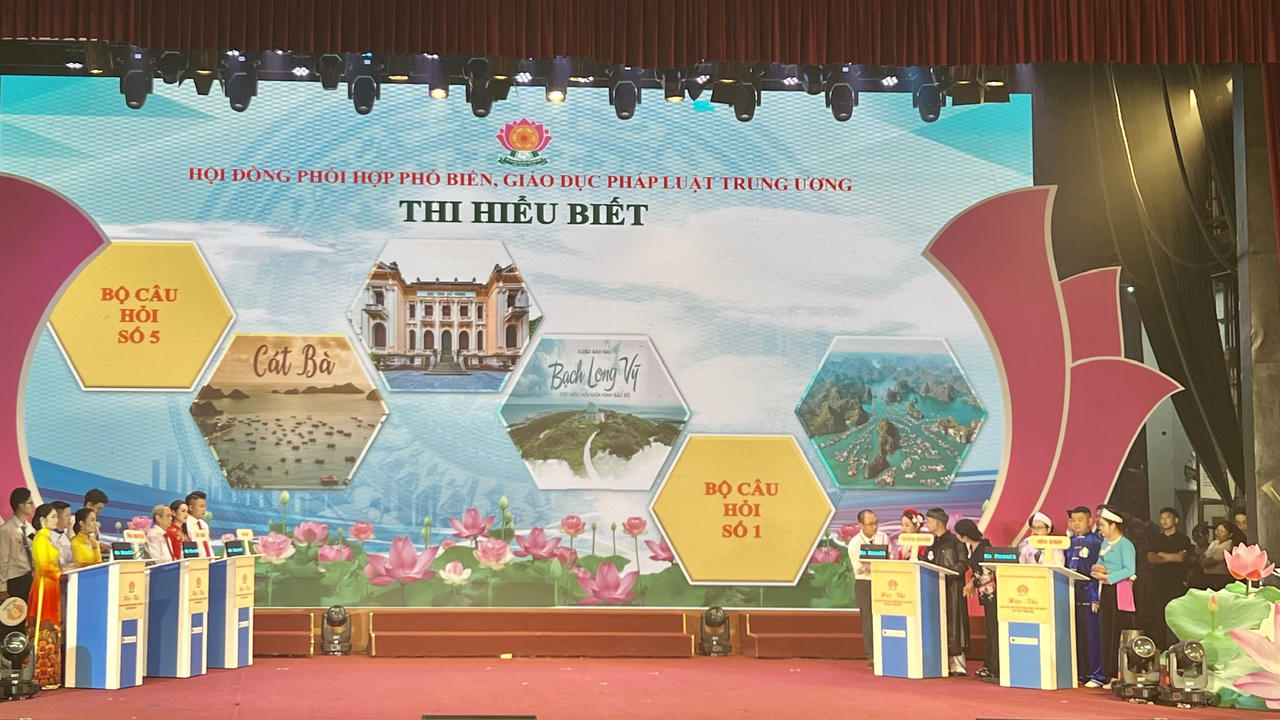 Sôi nổi các phần thi Hoà giải viên giỏi tại vòng loại miền Bắc