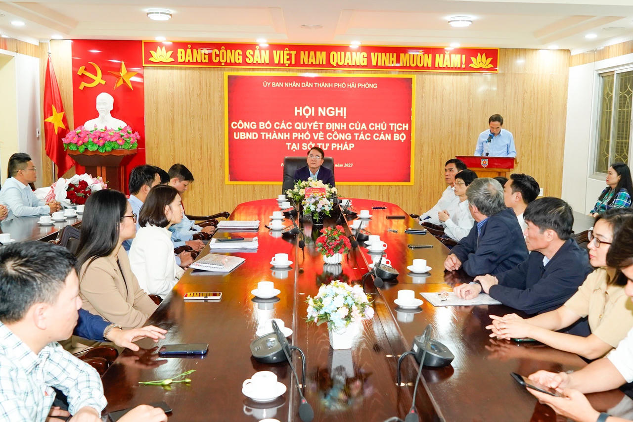 Phó giám đốc Bùi Văn Vi điều hành Sở Tư pháp TP Hải Phòng