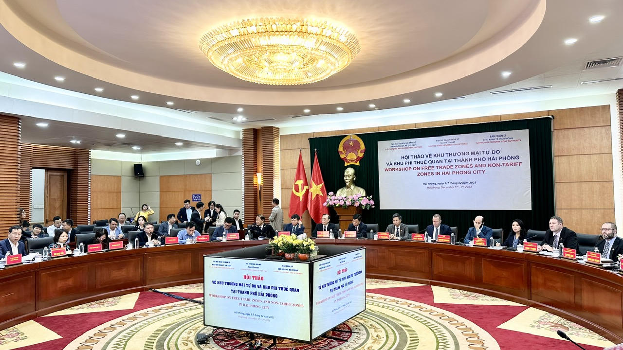 Hải Phòng học hỏi kinh nghiệm xây dựng Khu thương mại tự do và khu phi thuế quan 