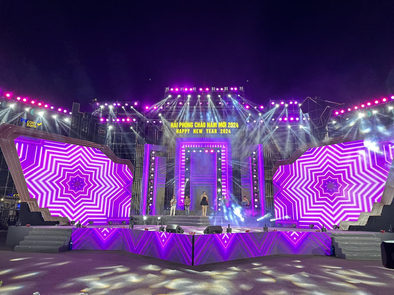Rực rỡ chương trình nghệ thuật “Hải Phòng chào năm mới 2024”