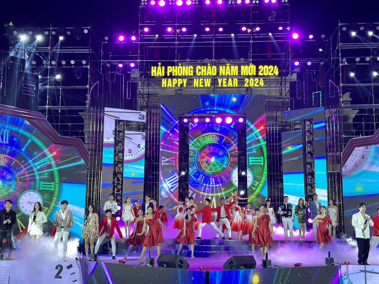 Rực rỡ chương trình nghệ thuật “Hải Phòng chào năm mới 2024”