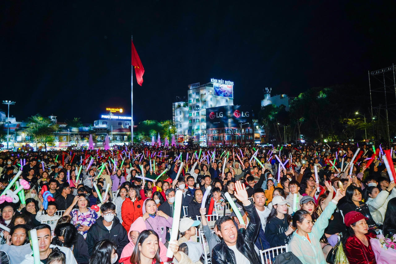 Rực rỡ chương trình nghệ thuật “Hải Phòng chào năm mới 2024”