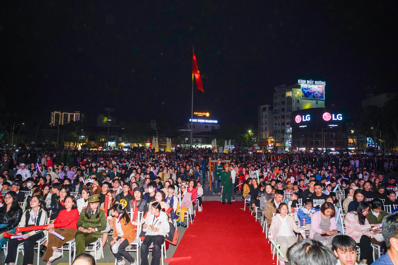 Rực rỡ chương trình nghệ thuật “Hải Phòng chào năm mới 2024”