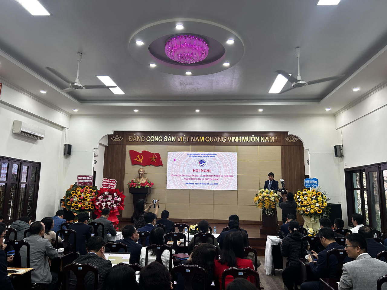 Hải Phòng khẩn trương hoàn thành các dự án liên quan đến chuyển đổi số