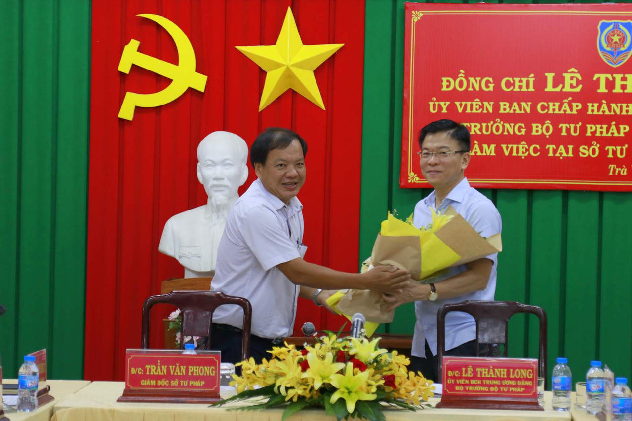 Bộ trưởng Lê Thành Long: Tư pháp Trà Vinh cần quyết liệt giải quyết vấn đề Quốc tịch, Hộ tịch