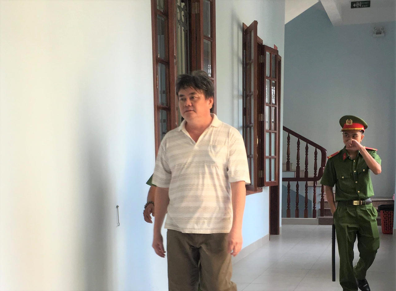 Cựu công an lừa chạy việc chiếm hơn 1,6 tỷ đồng