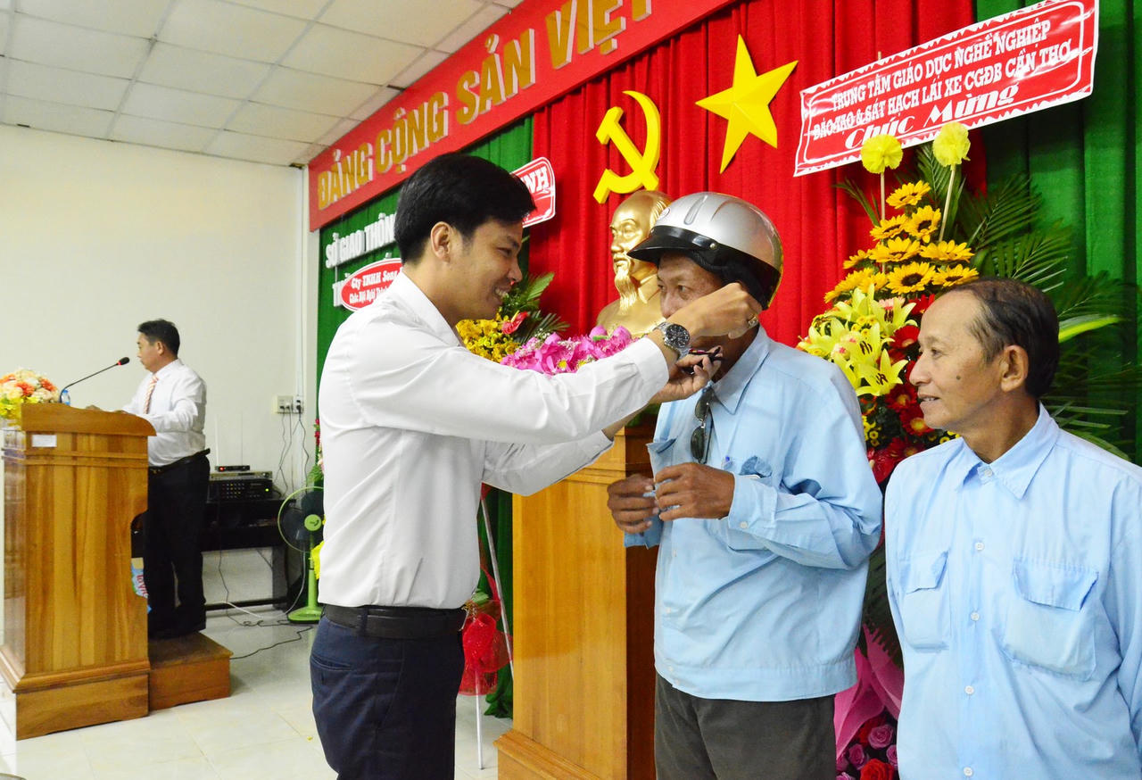 Cần Thơ:  Kịp thời phổ biến pháp luật trong hoạt động  kinh doanh vận tải