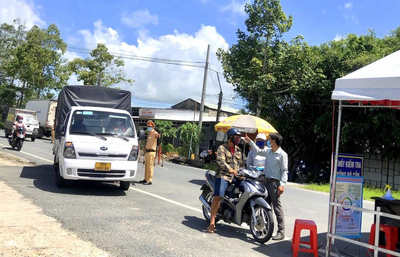 Hậu Giang tái thiết lập các chốt kiểm soát phòng, chống dịch Covid-19