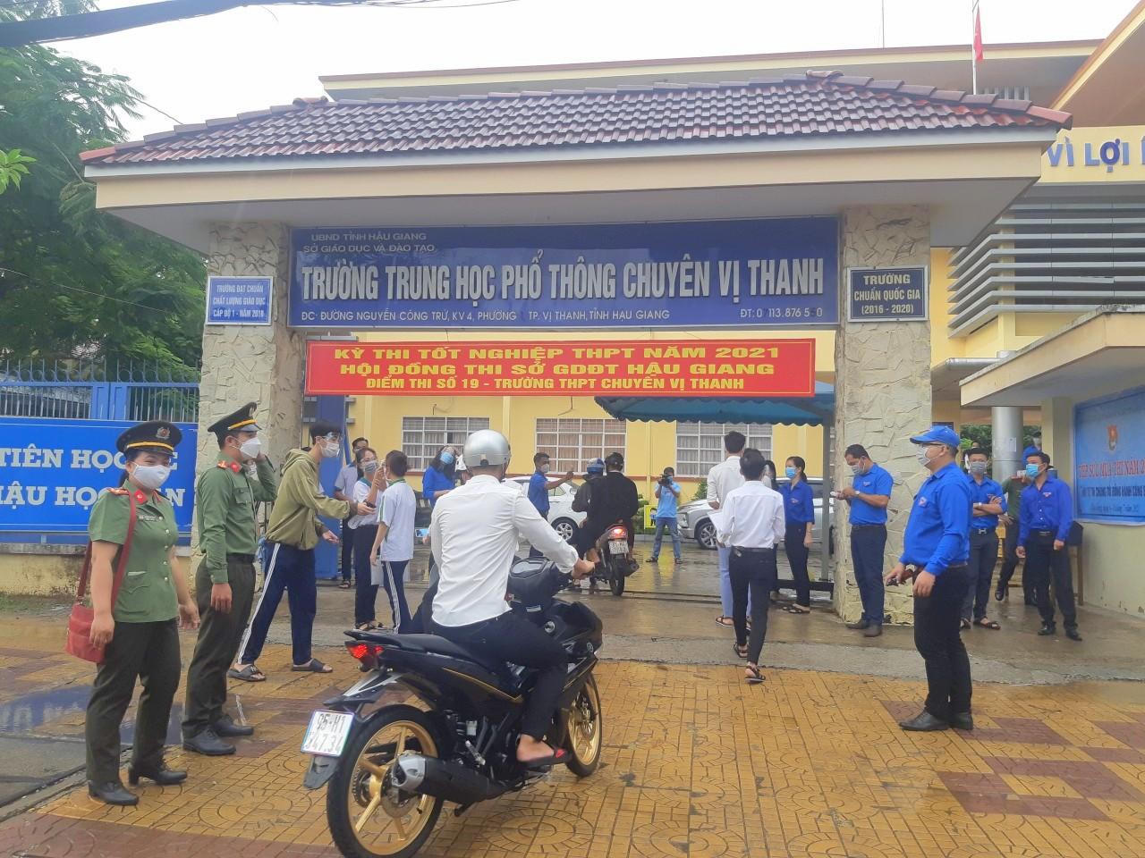 Hậu Giang thực hiện nghiêm túc công tác phòng, chống dịch tại các điểm thi 