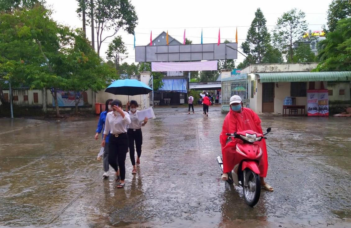 Hậu Giang thực hiện nghiêm túc công tác phòng, chống dịch tại các điểm thi 
