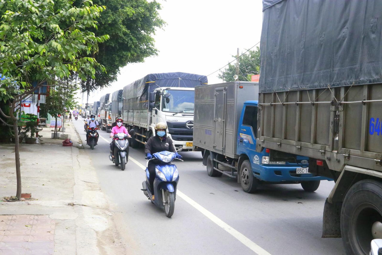 Cần Thơ ra quân lập chốt kiểm tra người dân ra vào quận trung tâm 