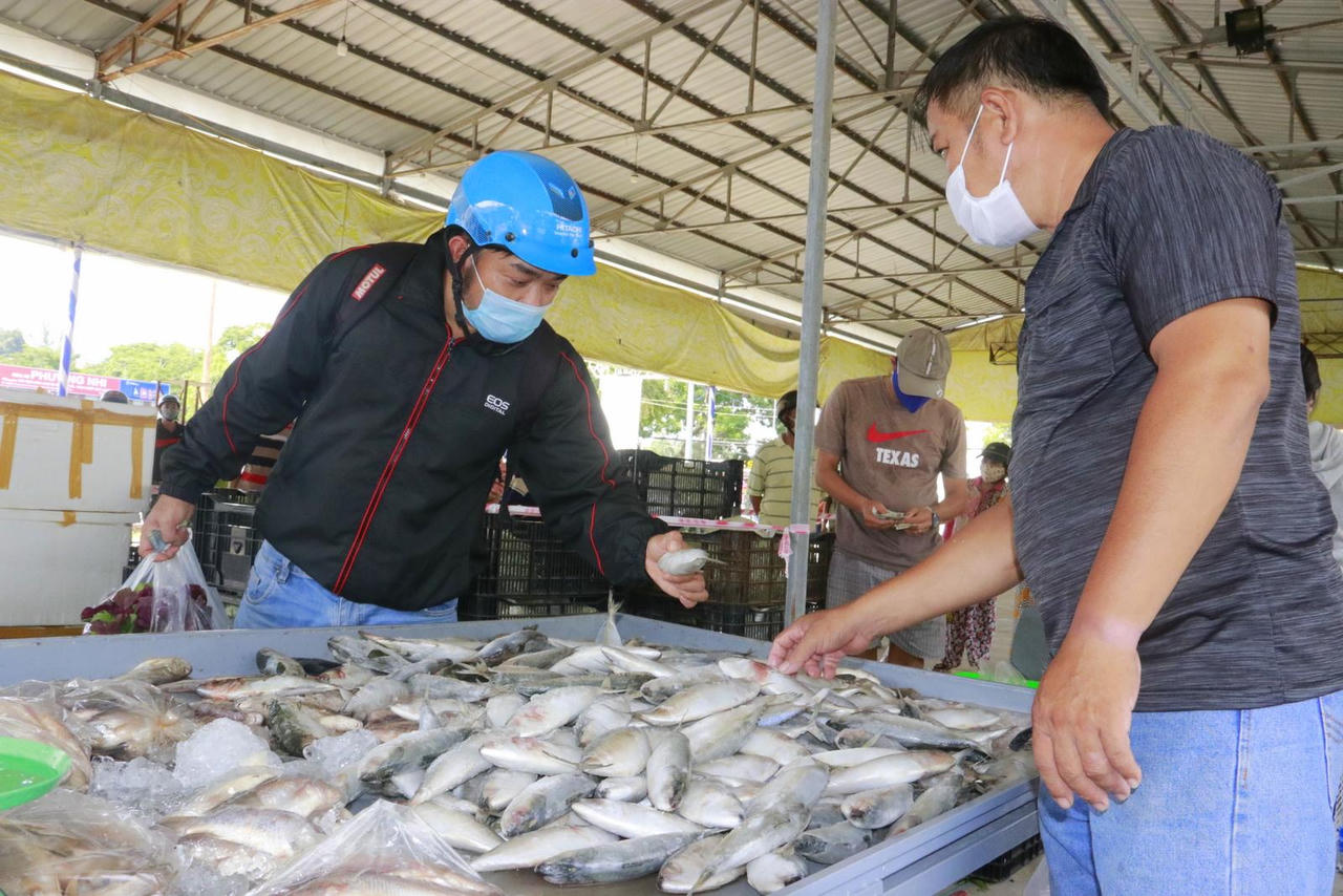 Người dân Cần Thơ yên tâm với điểm bán hàng thiết yếu giá bình ổn 