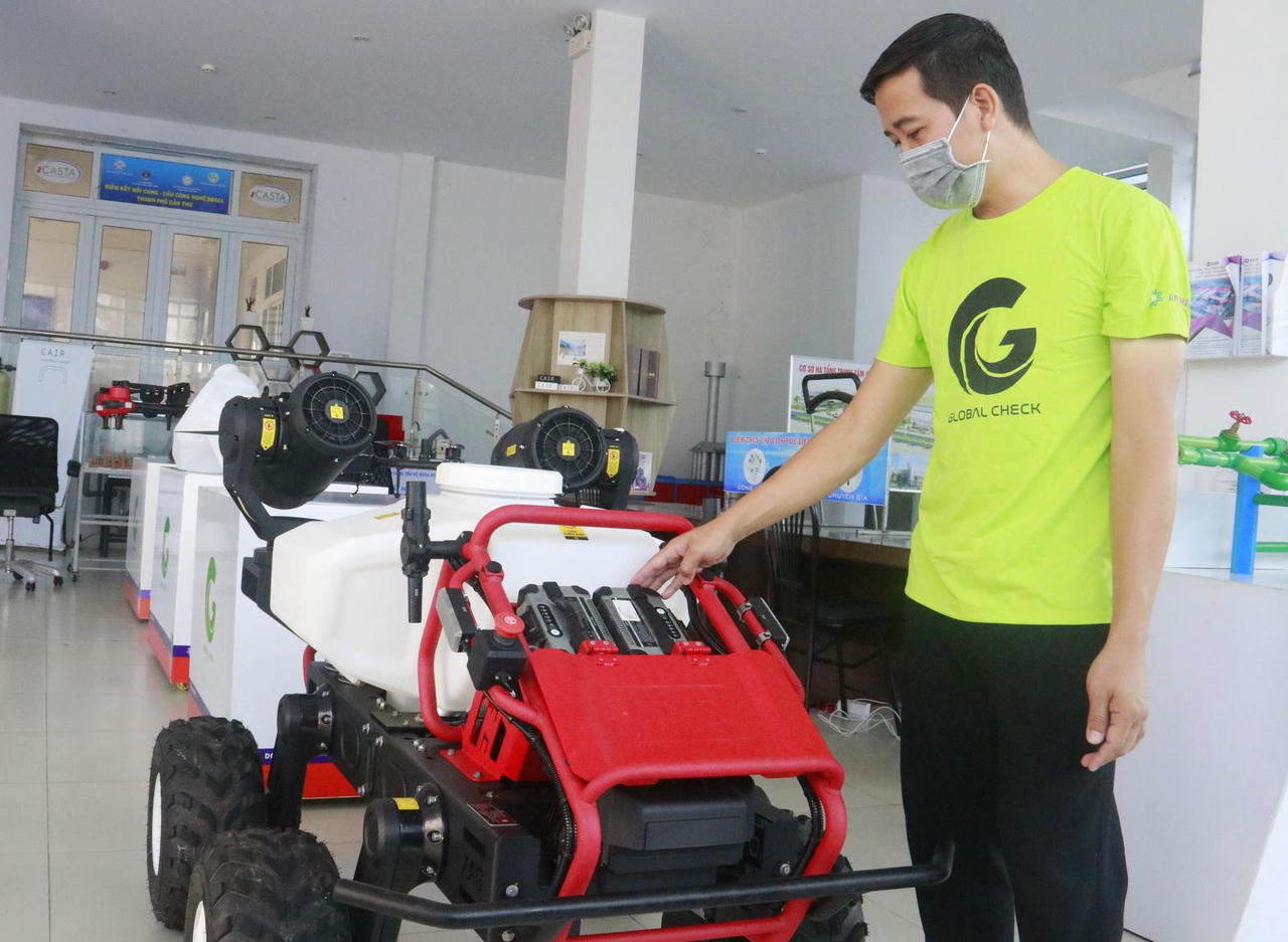 Có thể đưa robot nông nghiệp vào phục vụ phòng chống dịch Covid-19